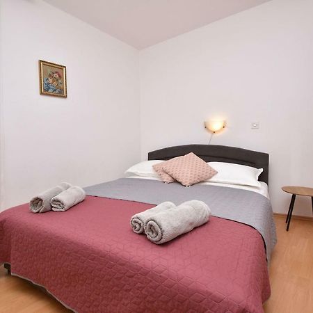 Apartment Nensi Primošten Exteriör bild